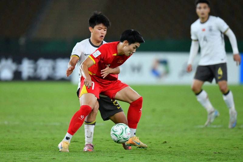 Chuyên gia chỉ ra khoảng cách thể lực khiến U23 Việt Nam lép vế trước Trung Quốc
