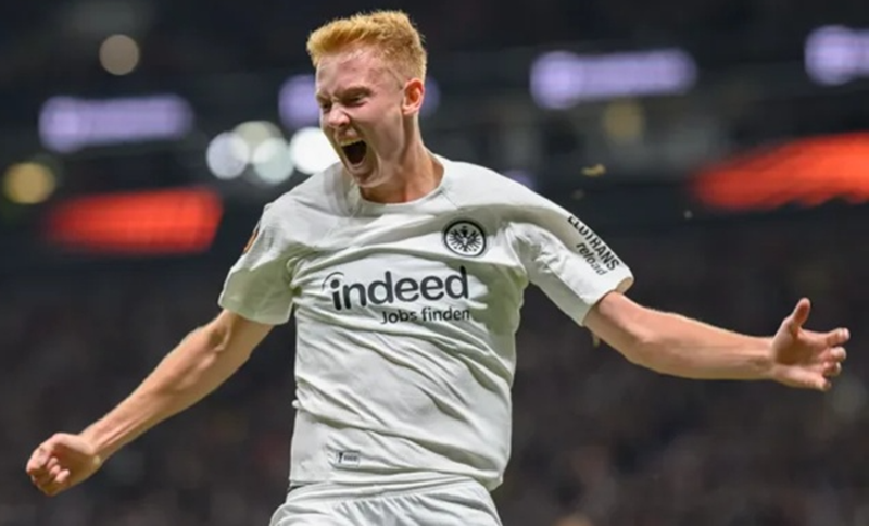 arsenal-san-sang-chi-dam-vi-hugo-larsson-mo-man-cuoc-dua-tien-ve-he-2026