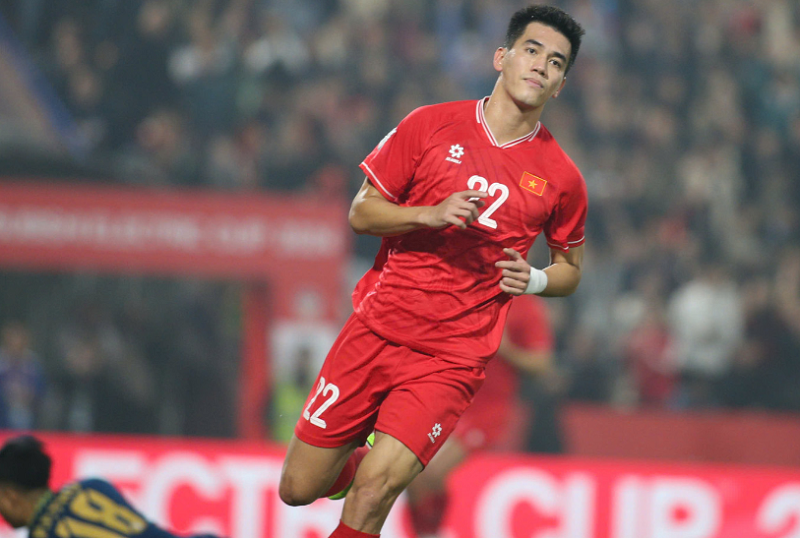 Khủng hoảng phong độ của Tiến Linh và bài toán khó cho tuyển Việt Nam