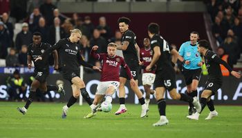 West Ham vs Manchester City (03:00 – 15/03) | Xem lại trận đấu