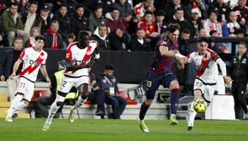 Rayo Vallecano vs Levante (03:00 – 17/03) | Xem lại trận đấu